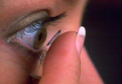 Inserting your RGP contact lenses